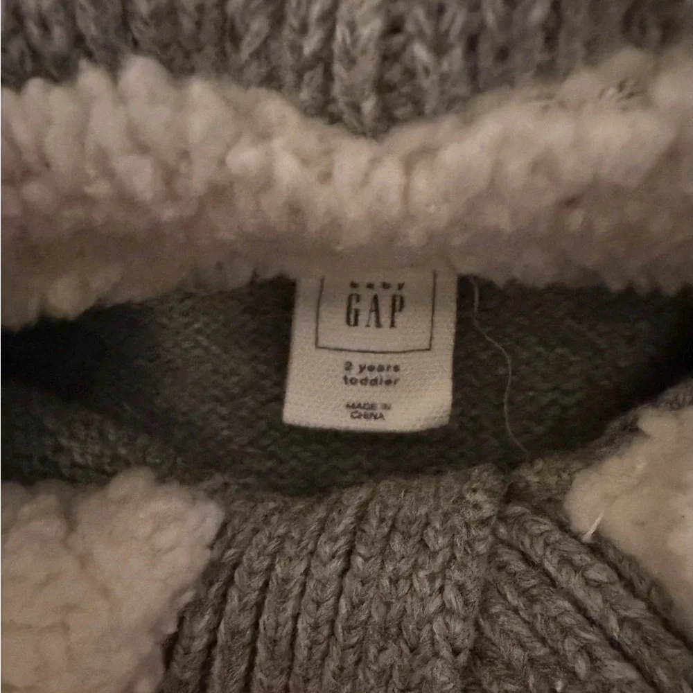 BUNDLE GAP Kids Sweater Set - Gray and‎ Cream with Red and Blue Accents